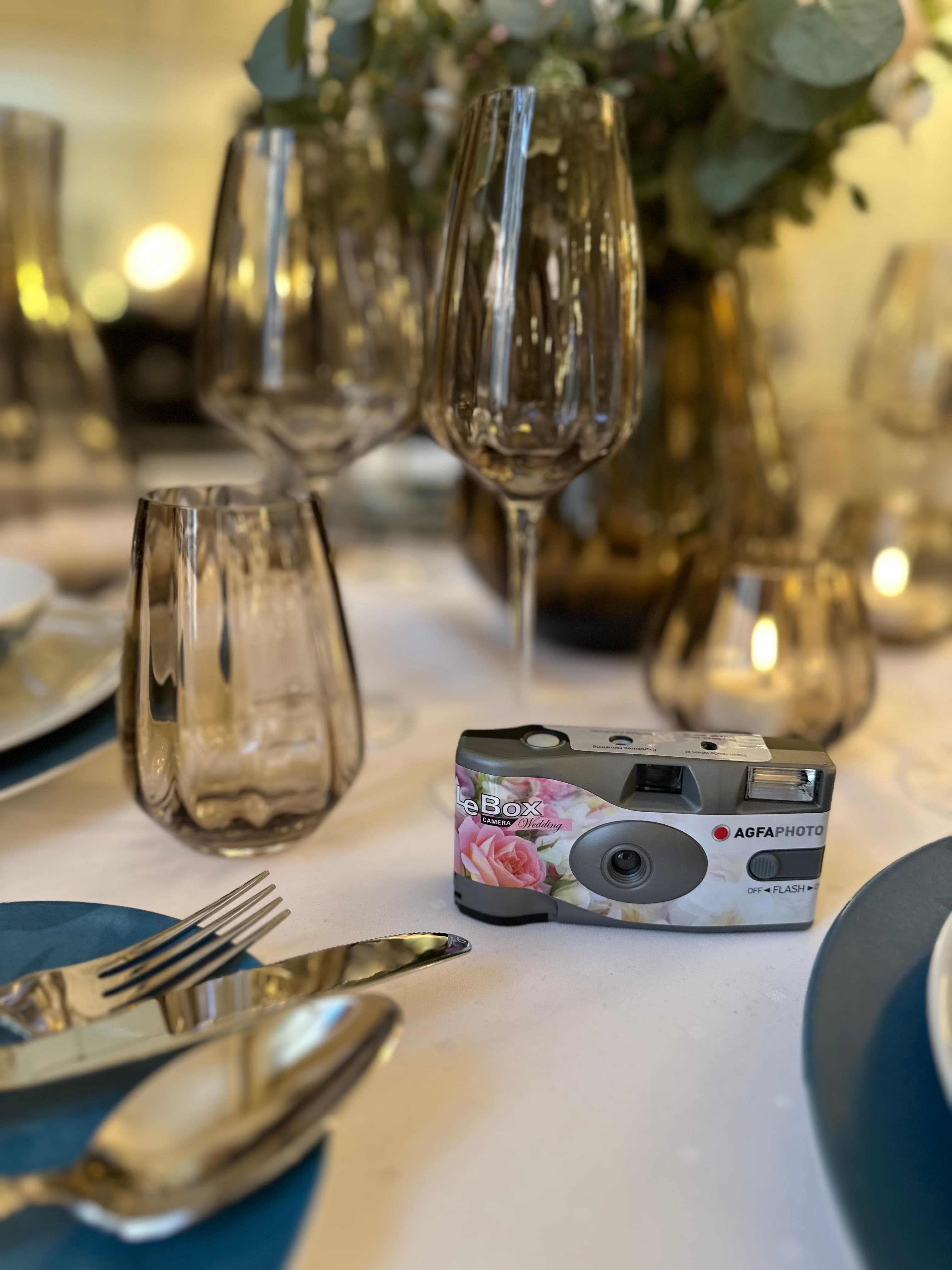 Bilde av AgfaPhoto LeBox Wedding – Engangskamera med blits for bryllup-27 bilder