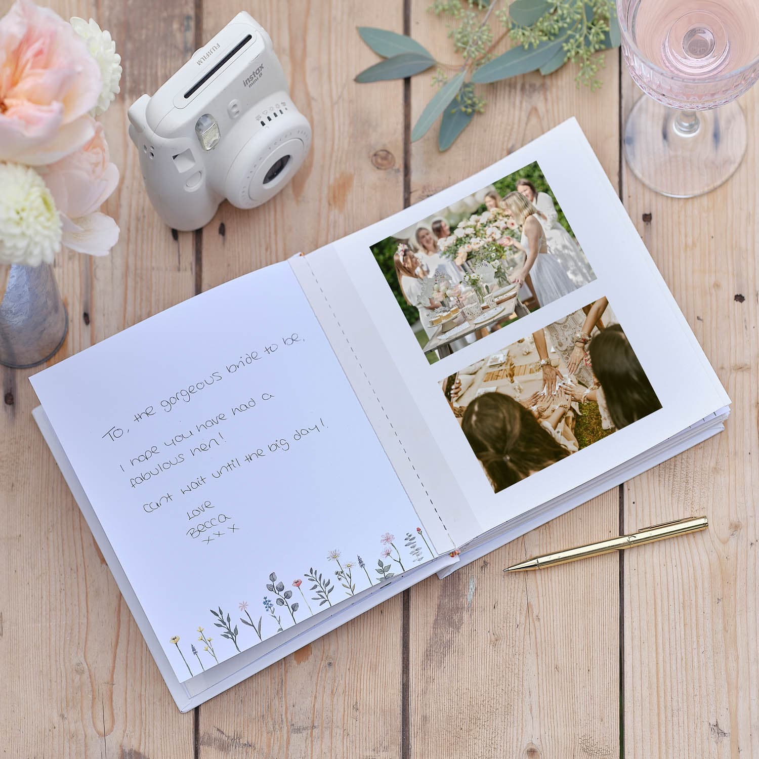 Bilde av Floral Team Bride Gjestebok & Fotoalbum